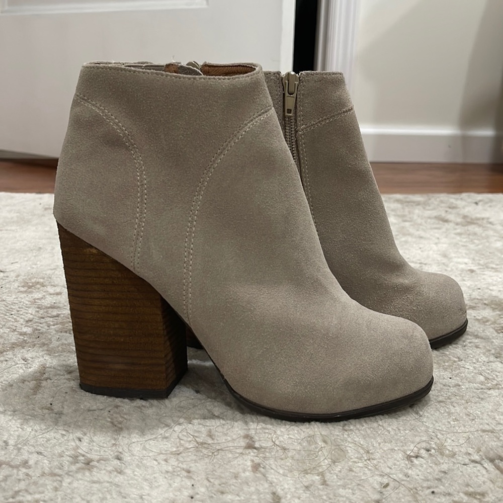 JEFFREY CAMPBELL HANGER BOOTIE
